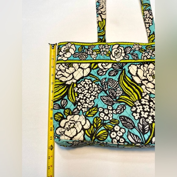TOTE + Wallet Vera Bradley Floral 12” x 16” x 4.5” - Picture 5 of 14